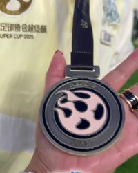 宝盈APP-超级杯夺冠赛后，张稀哲赛后：啤酒呢？这不得喷一下