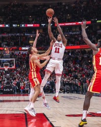 宝盈登录-生死时刻连拔5分射杀老鹰 德罗赞继续刷新历史！