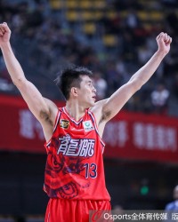 BBIN宝盈集团-媒体人：郭艾伦不似从前那般速度和爆发力 但招式还在 油箱还有油